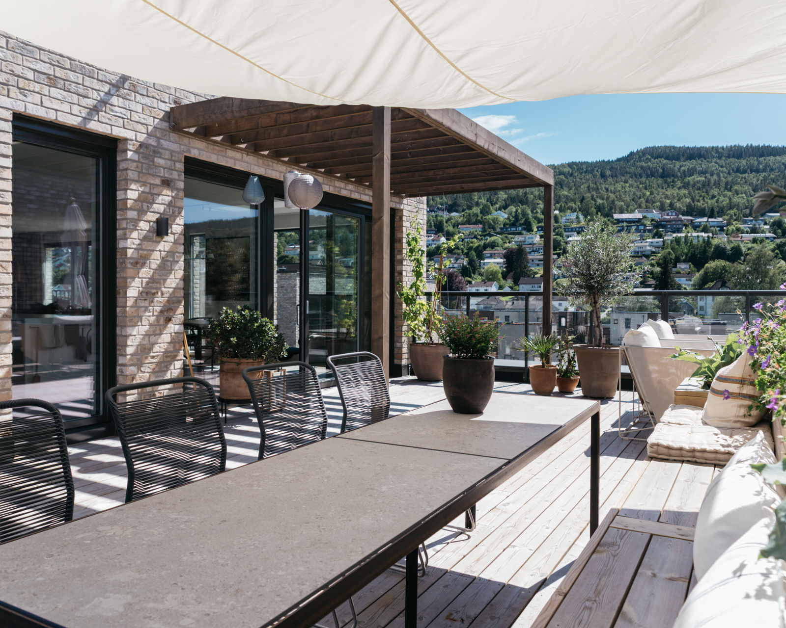 Flott opparbeidede terrasse